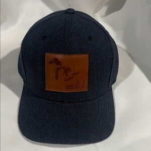Legacy Black and Brown Women's Hat‎